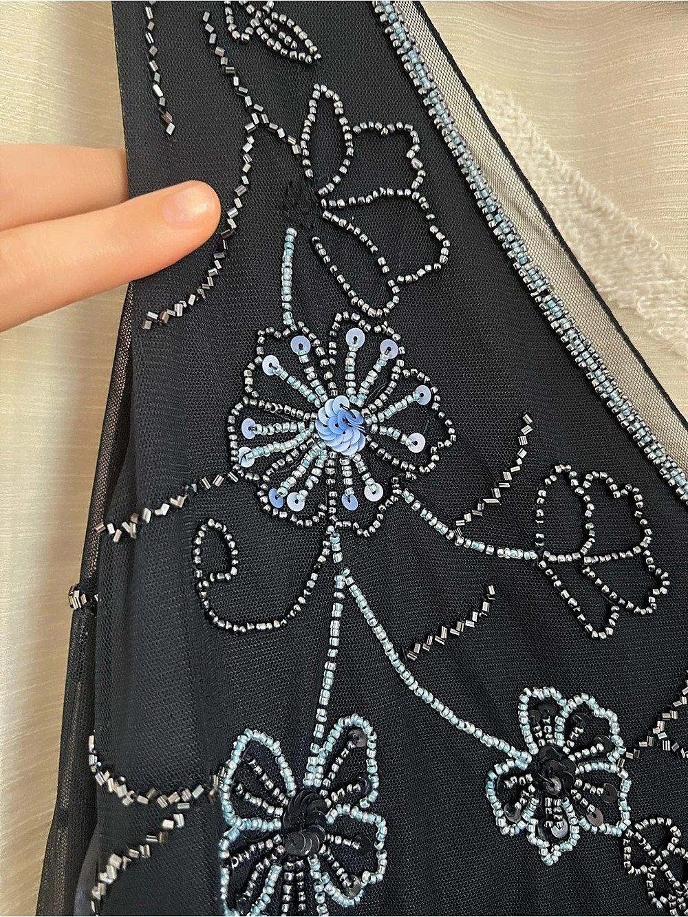 Adrianna Papell Sleeveless Beaded Blouson Midi Dress In Midnight Multi - Size 8 - Picture 7 of 8